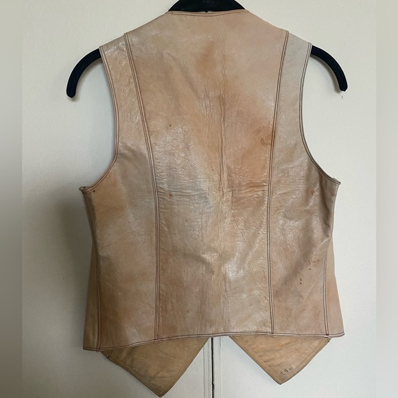 Vintage Italian Lambskin Leather Vest in Nude/Beige - Picture 10 of 12